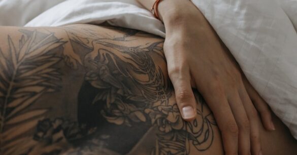 découvrez des designs de tatouages significatifs qui racontent votre histoire unique et reflètent vos valeurs profondes.