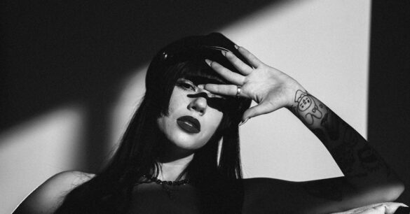 découvrez une variété de styles de tatouage, des designs traditionnels aux créations modernes, pour trouver l'inspiration parfaite pour votre prochain tatouage.